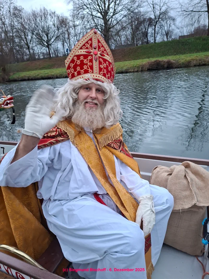 Nikolaus auf dem Boot